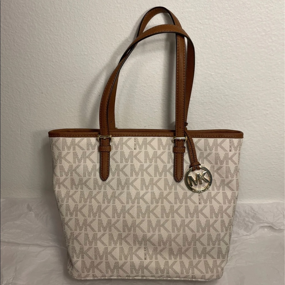 Michael Kors Jet Set Handbag